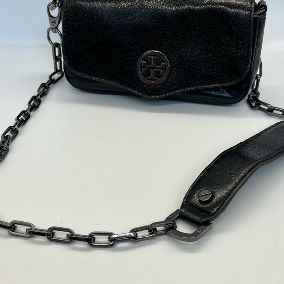 Tory Burch Black Crossbody with Logo Medallion - Picture 3 of 10